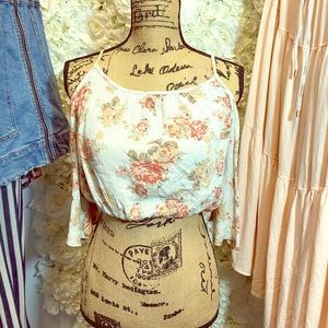 Cold shoulder crop top